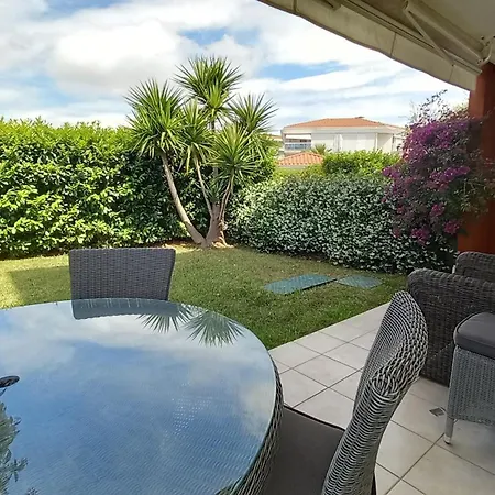 Juan Flore * Αντίμπ