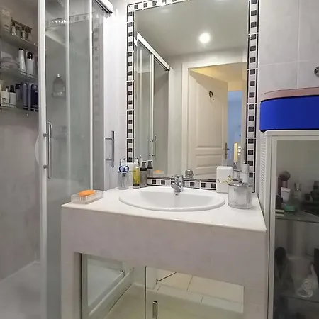 Juan Flore * Antibes